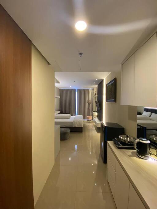 Nagoya Thamrin Apartment High Floor With View Экстерьер фото