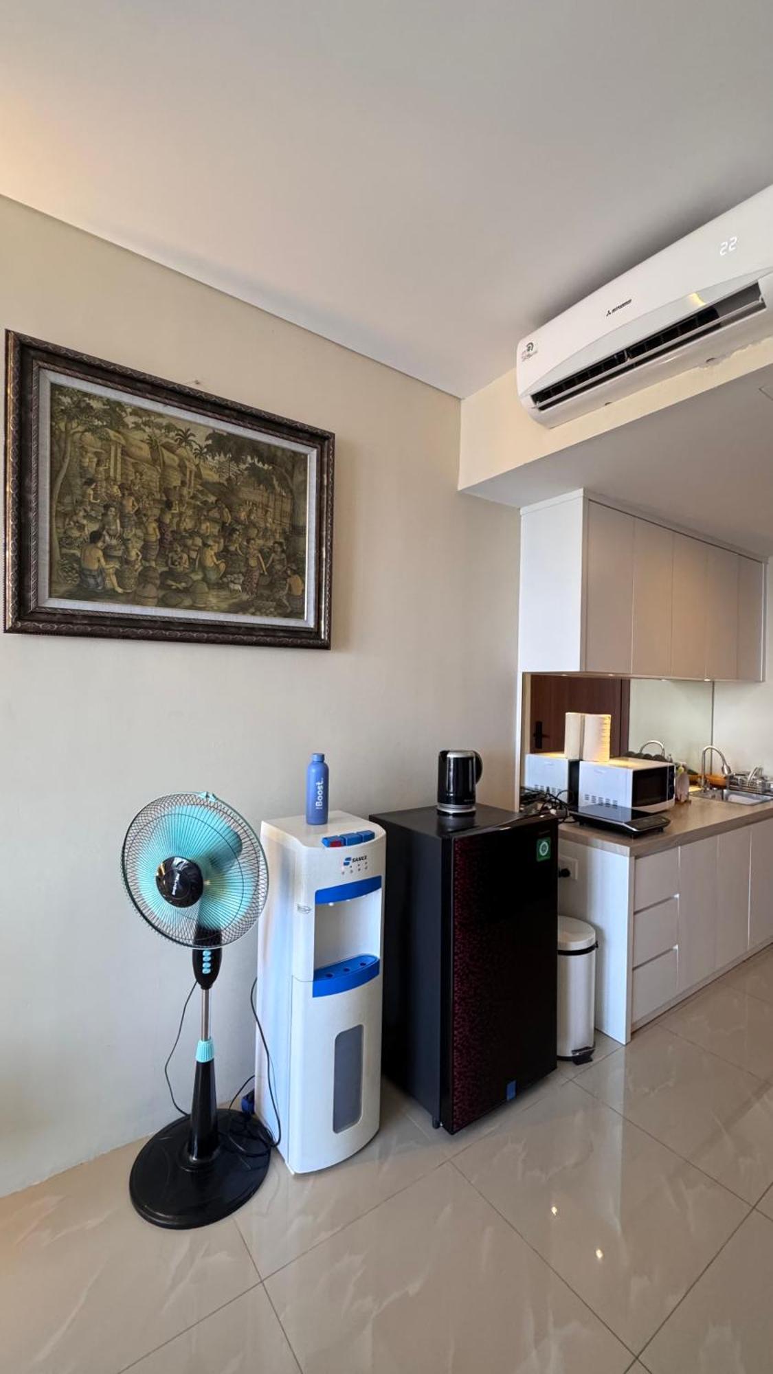 Nagoya Thamrin Apartment High Floor With View Экстерьер фото