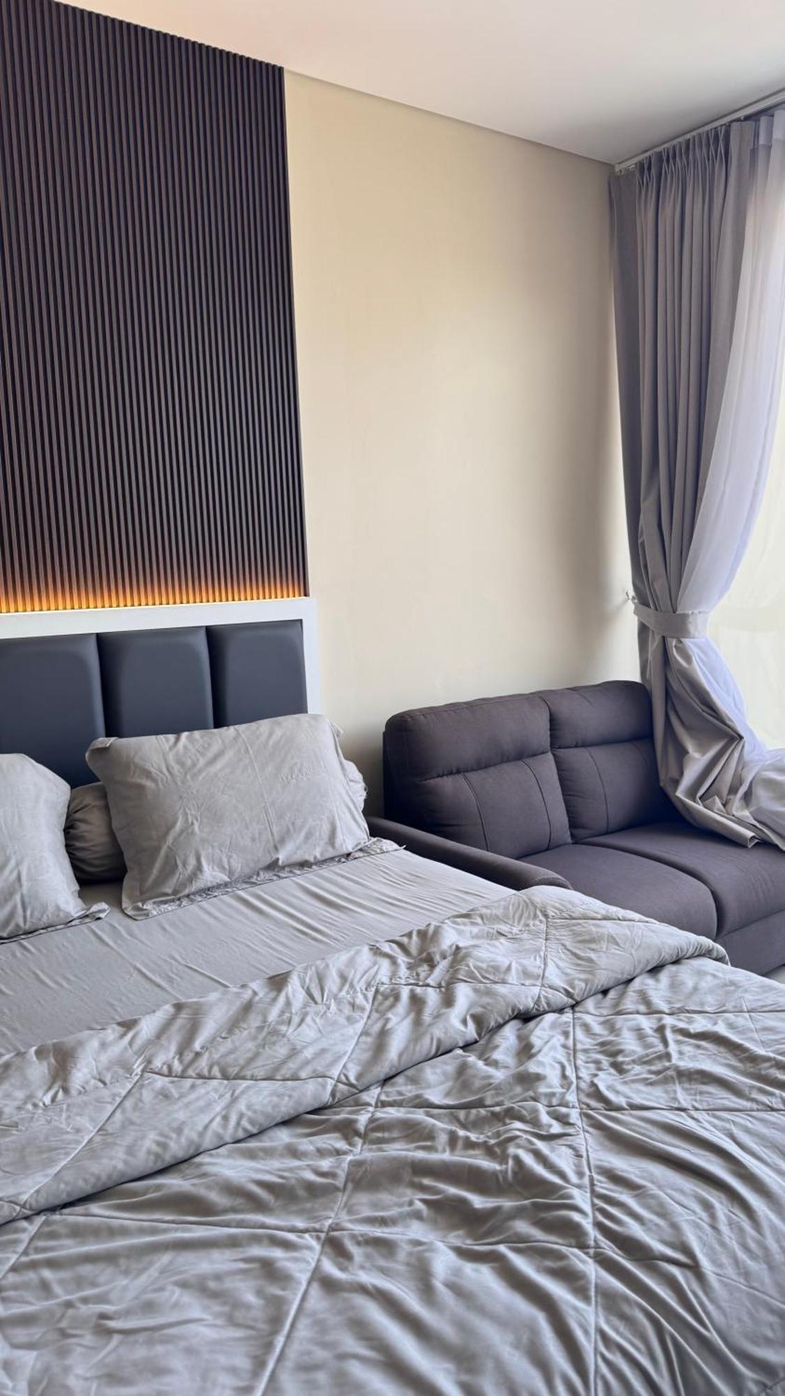 Nagoya Thamrin Apartment High Floor With View Экстерьер фото