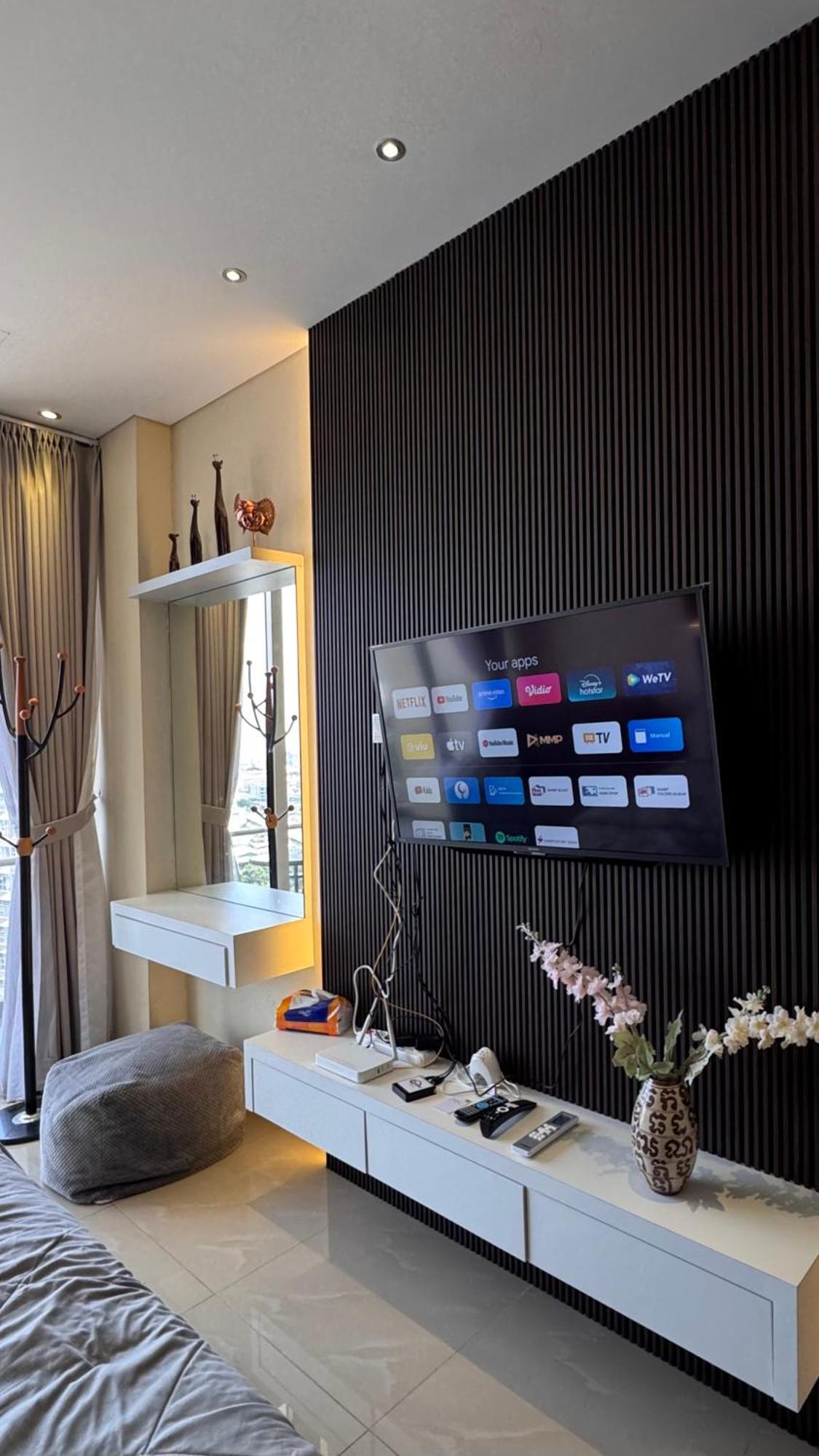 Nagoya Thamrin Apartment High Floor With View Экстерьер фото